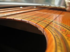 gỗ ép hay gỗ nguyên miếng